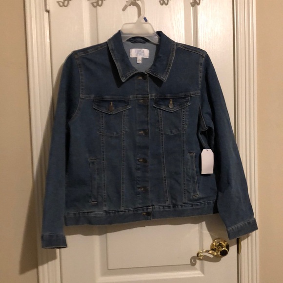 Time and Tru Jackets & Blazers - NWT TIME AND TRU  DENIM JACKET. SIZE XL( 16-18 )